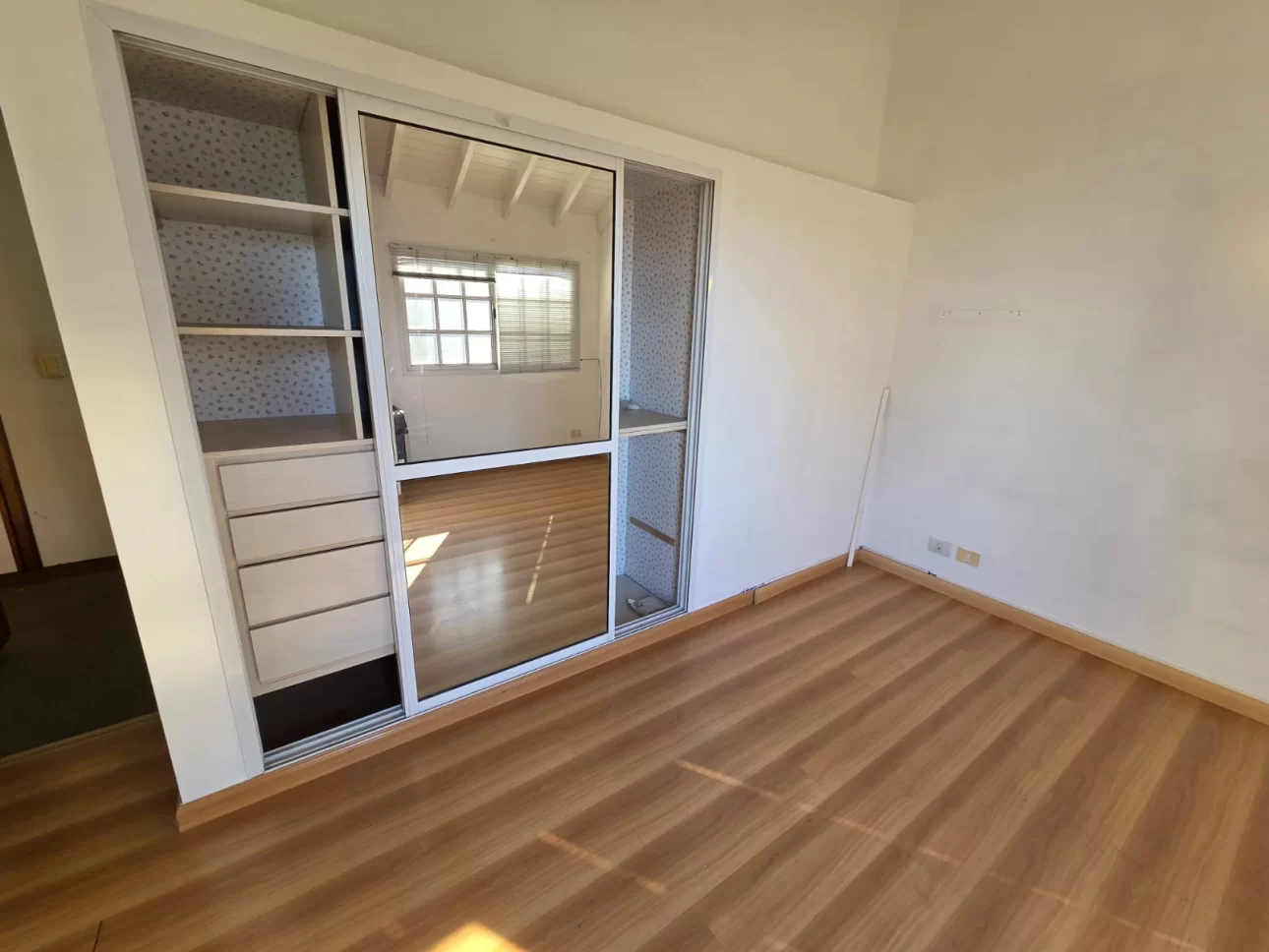 Duplex de 3 ambientes en edificio!! + Cochera