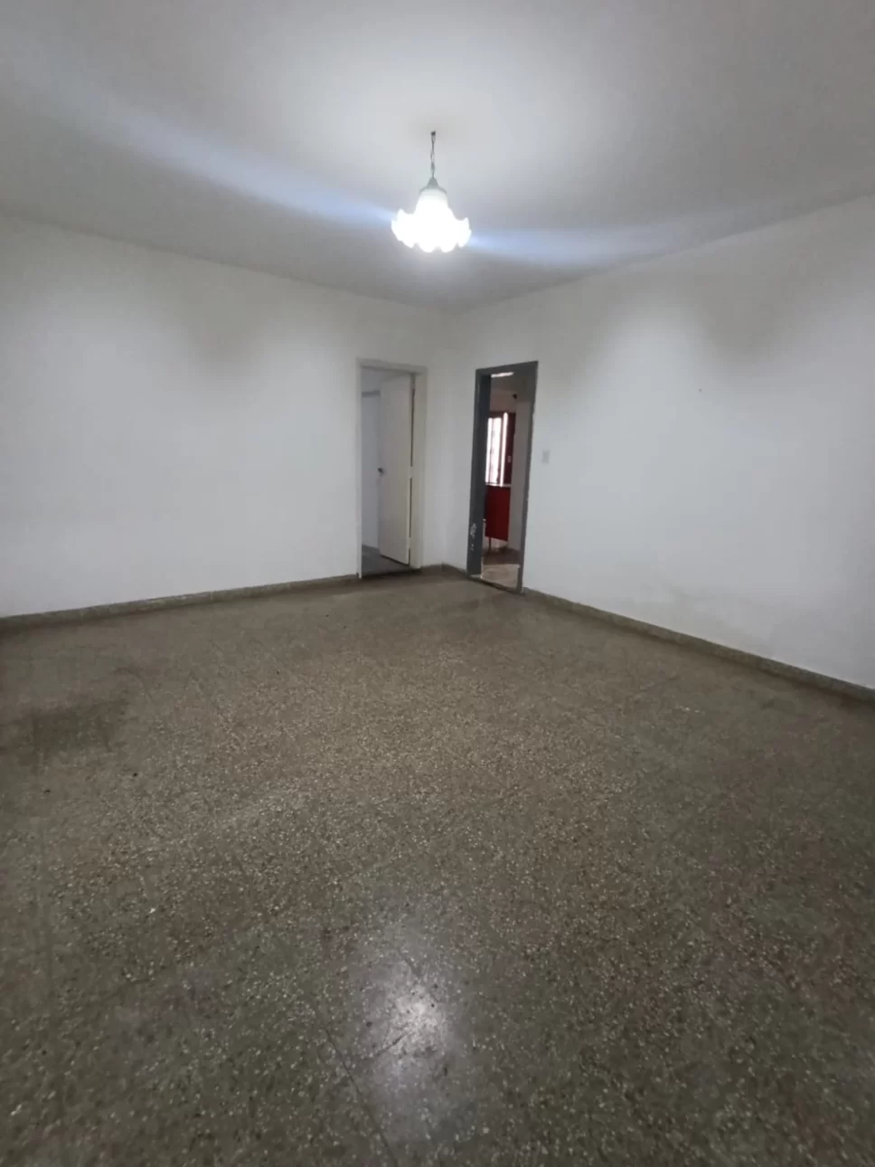 Tipo casa FRENTE, 3 Amb. Terraza