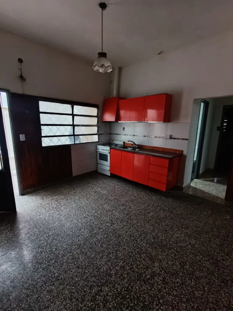 Tipo casa FRENTE, 3 Amb. Terraza