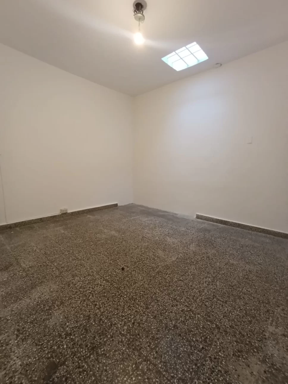 Tipo casa FRENTE, 3 Amb. Terraza