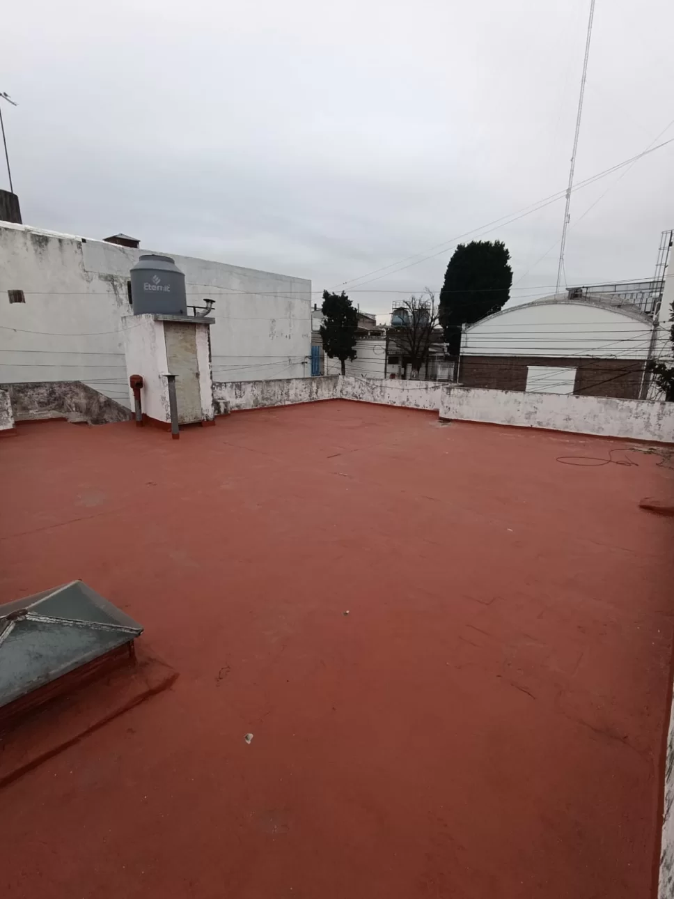 Tipo casa FRENTE, 3 Amb. Terraza