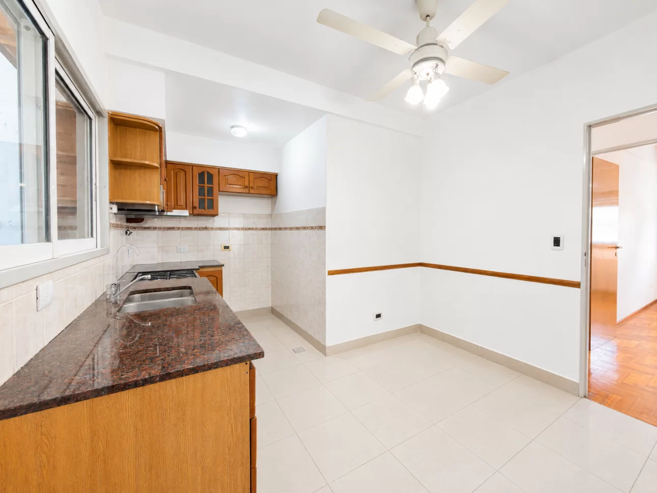 Departamento de 3 ambientes con balcon