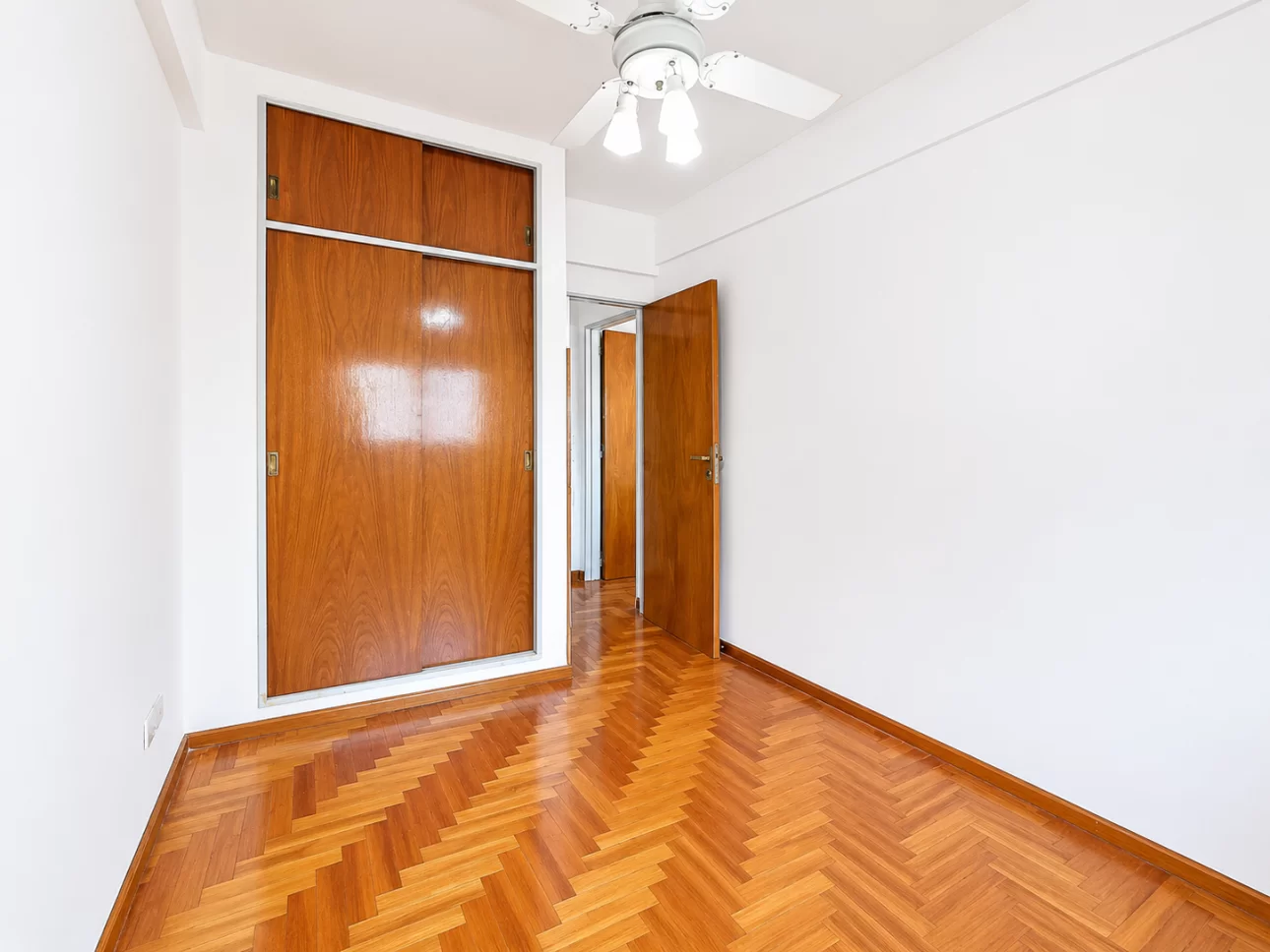 Departamento de 3 ambientes con balcon