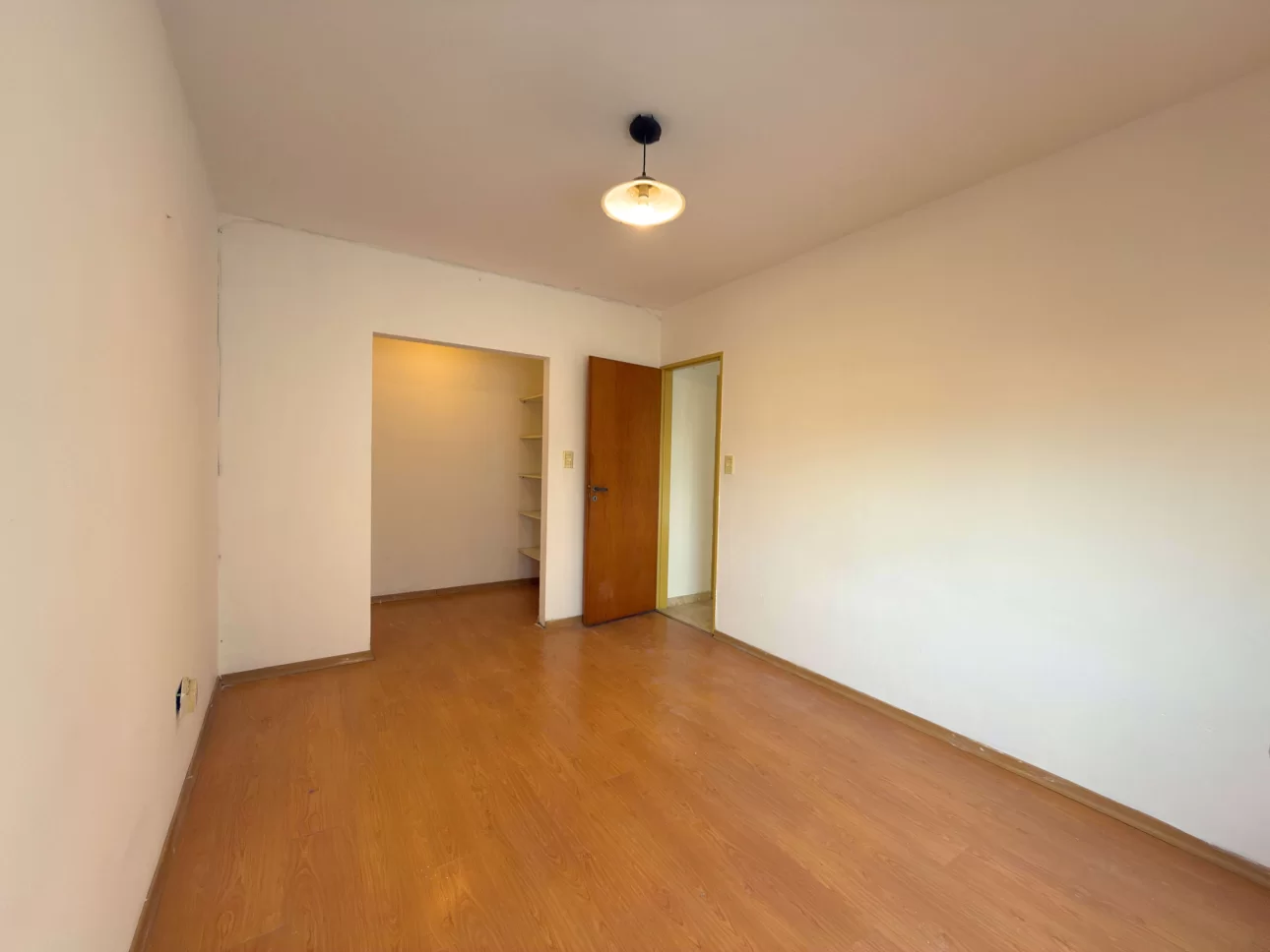 Departamento de 2 ambientes con vestidor