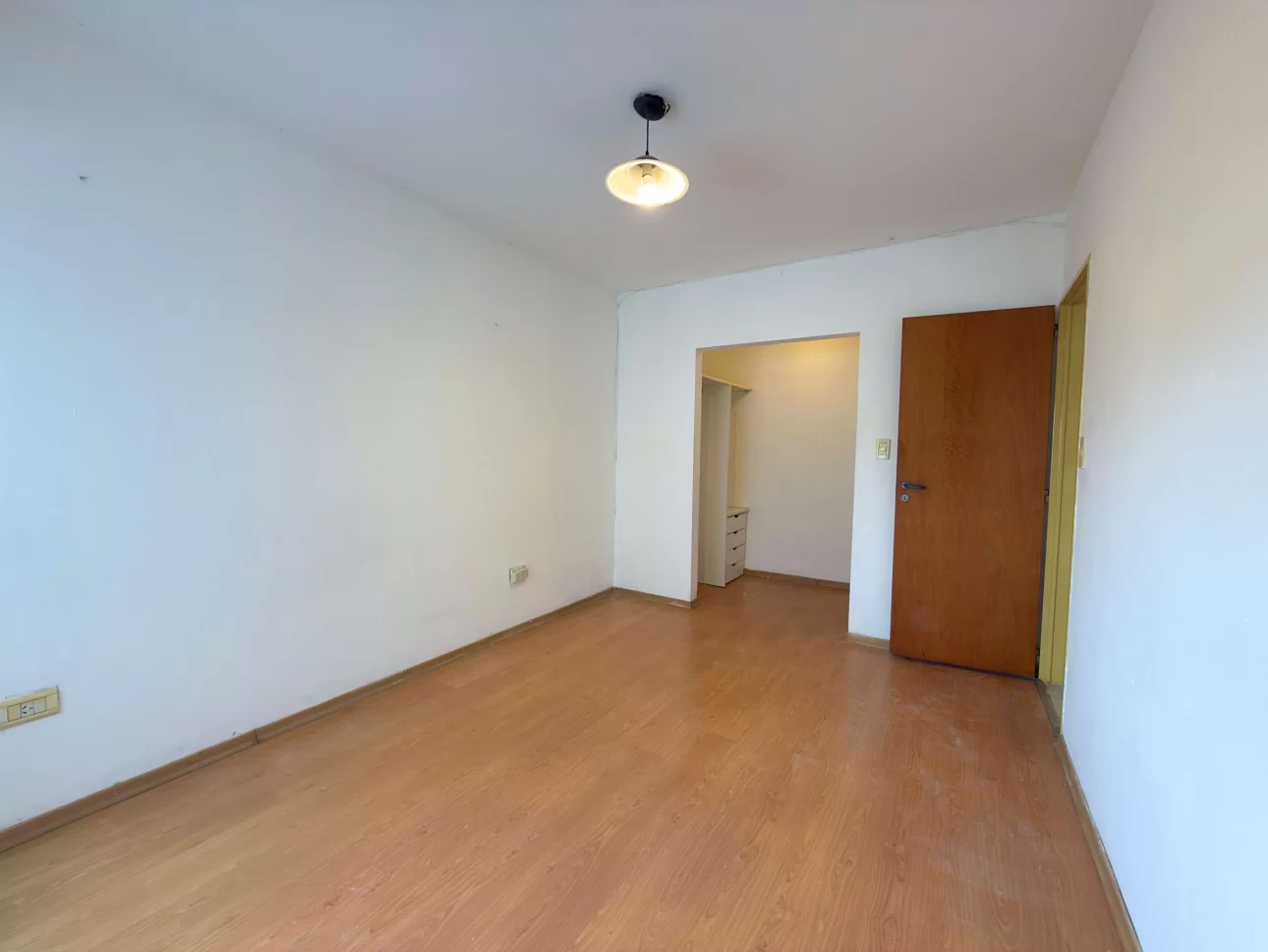 Departamento de 2 ambientes con vestidor