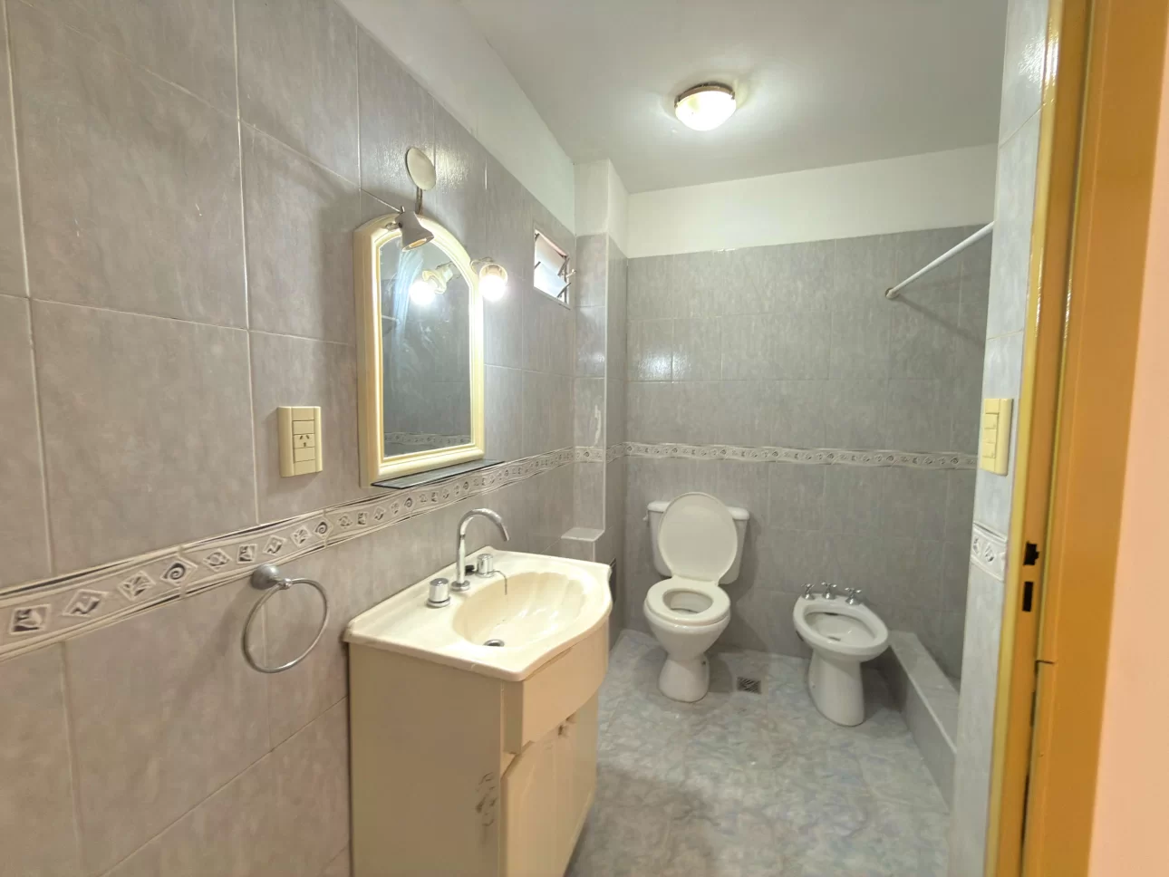 Departamento de 2 ambientes con vestidor