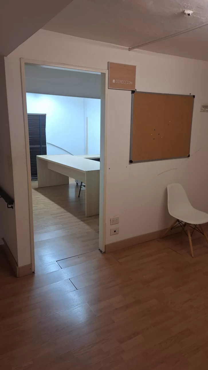 LOCAL MAS   OFICINA  O VIVIENDA