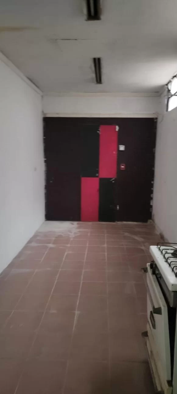 LOCAL BUENA UBICACION