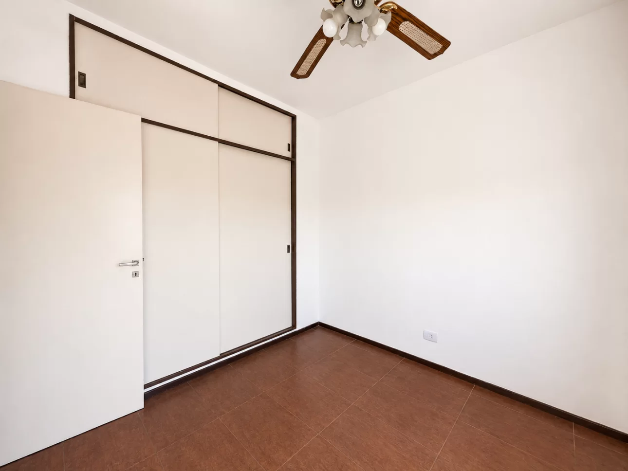Departamento de 3 ambientes con balcon