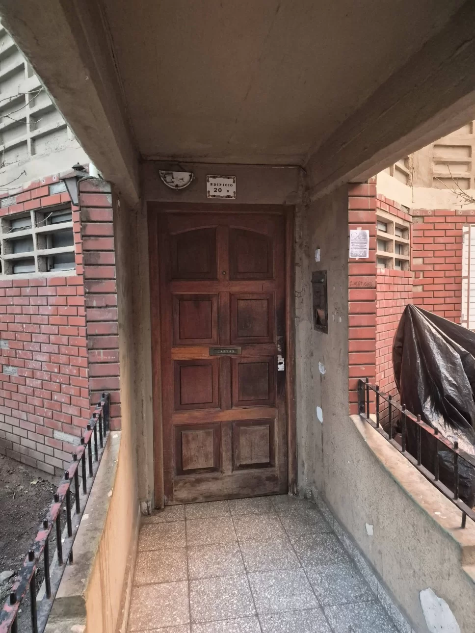 SE VENDE DPTO 3 AMBIENTES EN BARRIO PIEDRABUENA