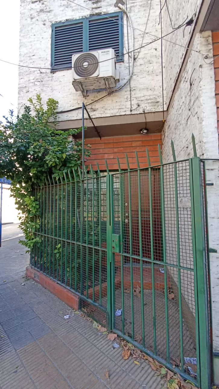 DUPLEX 3 AMBIENTES C/PATIO