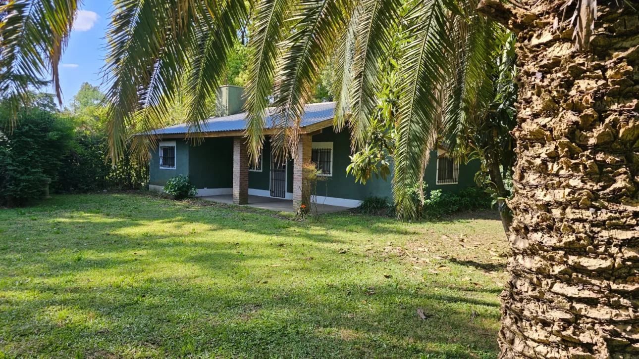 Casaquinta con hermoso parque