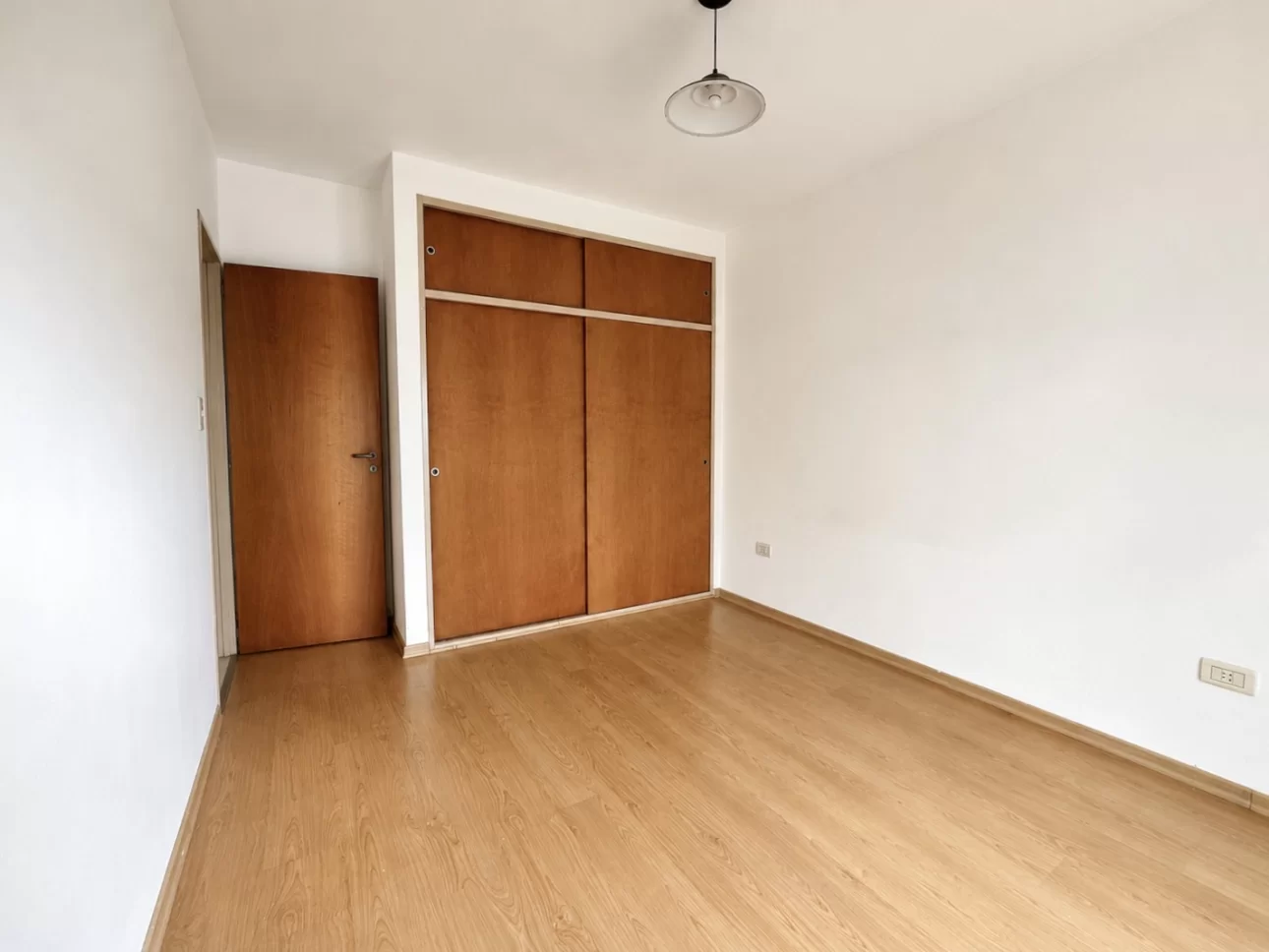 Departamento de 2 ambientes con balcon