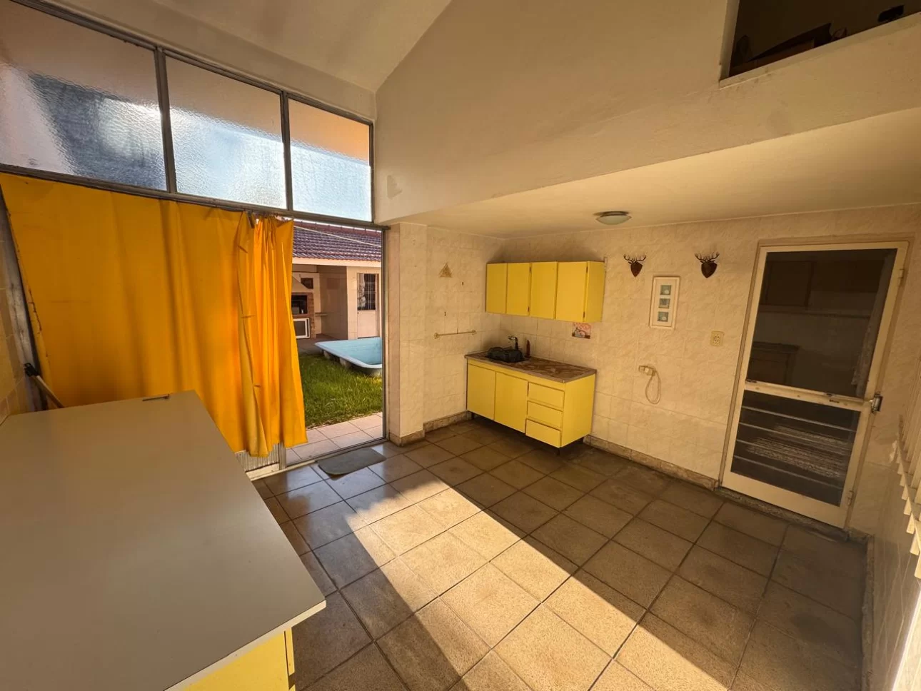 Casa -Venta -  5 amb con parque.  Villa Ballester