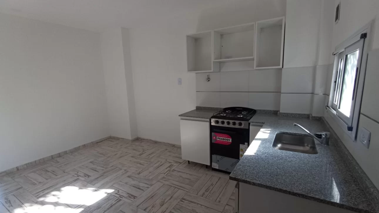 DEPARTAMENTO 2 AMBIENTES C/BALCON