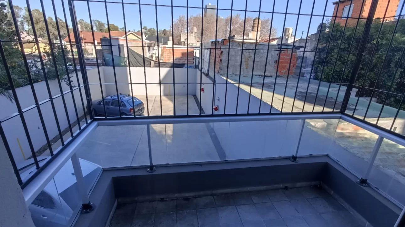 DEPARTAMENTO 2 AMBIENTES C/BALCON