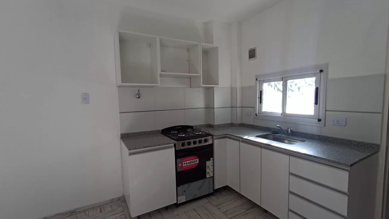 DEPARTAMENTO 2 AMBIENTES C/BALCON