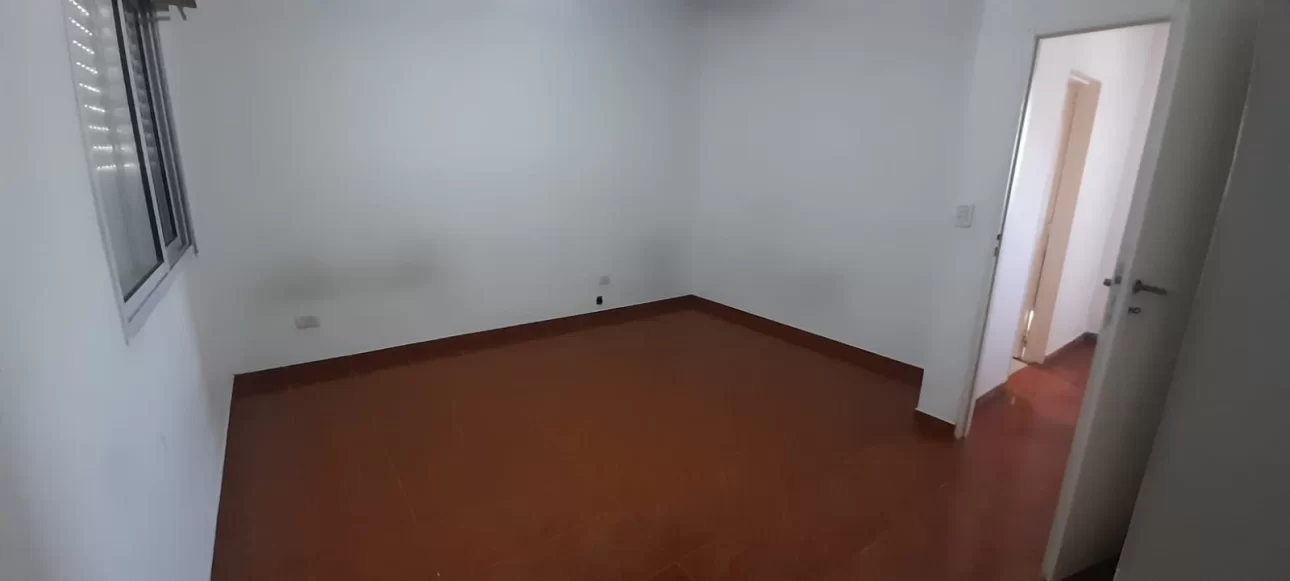 2 AMB AMPLIO CON COCHERA Y PATIO