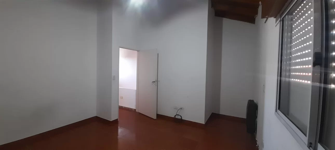 2 AMB AMPLIO CON COCHERA Y PATIO