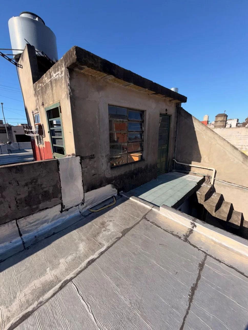 SE VENDE CASA 4 AMB VILLA LUGANO