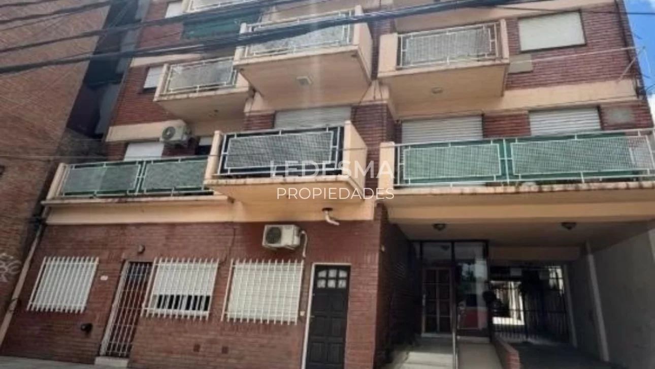 VENTA DEPARTAMENTO 1 AMBIENTE MORON CENTRO APTO CREDITO