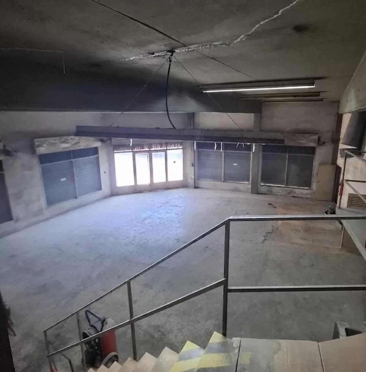 EXCELENTE GALPÓN 270M2