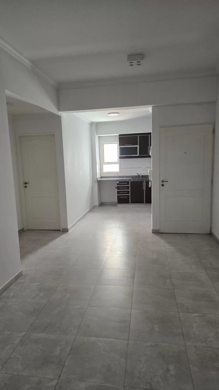 DEPARTAMENTO DOS AMBIENTES CON COCHERA