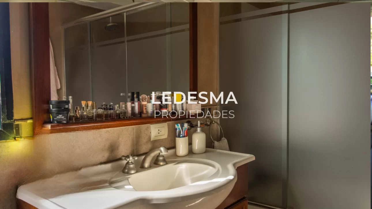 VENTA CASA 6 AMBIENTES   APTA CREDITO BANCARIO