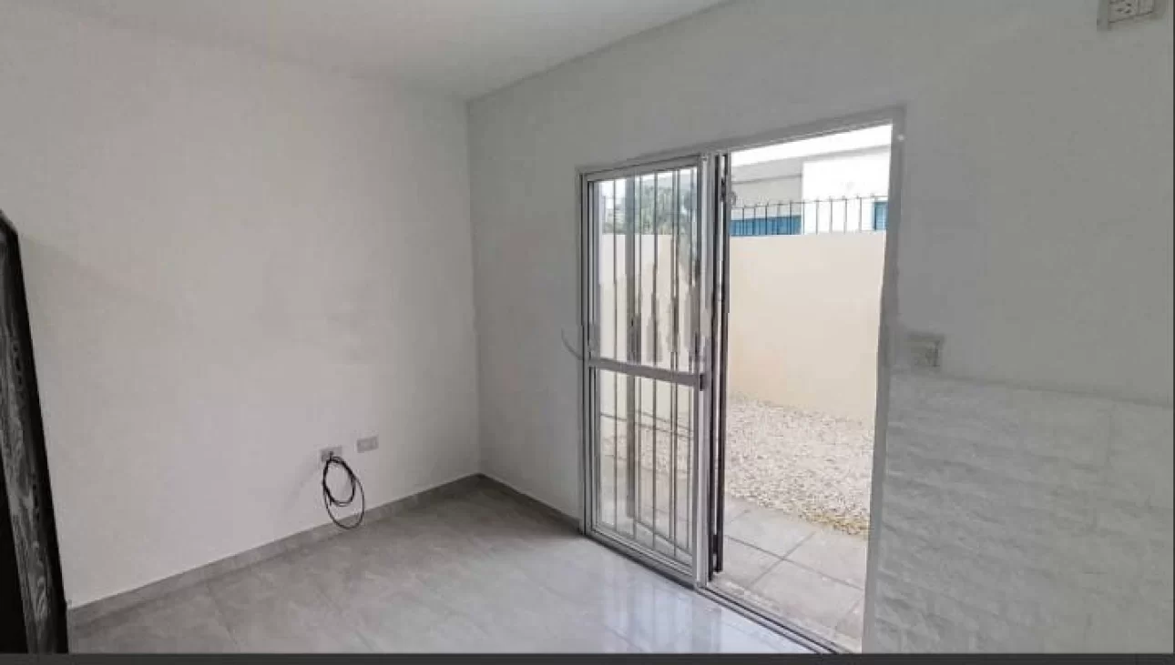 CASTELAR,MONOAMB,COCHERA,USO COMERCIAL/VIVIENDA, COCHERA