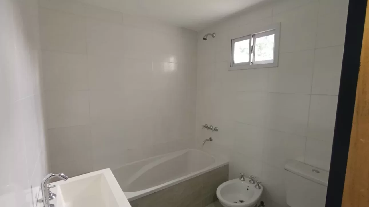 CASTELAR,MONOAMB,COCHERA,USO COMERCIAL/VIVIENDA, COCHERA