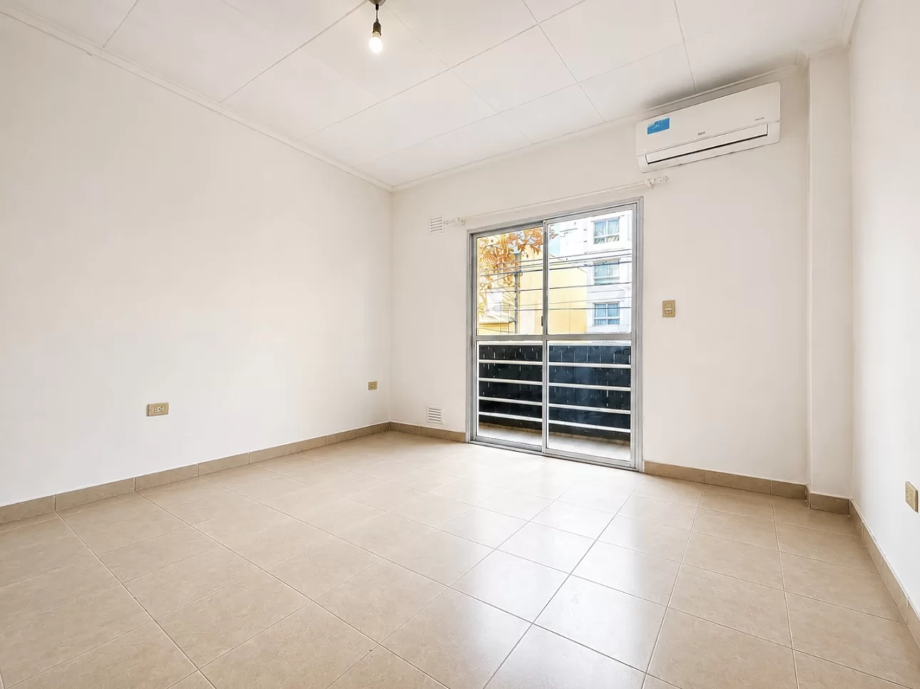Departamento de 2 ambientes con balcon