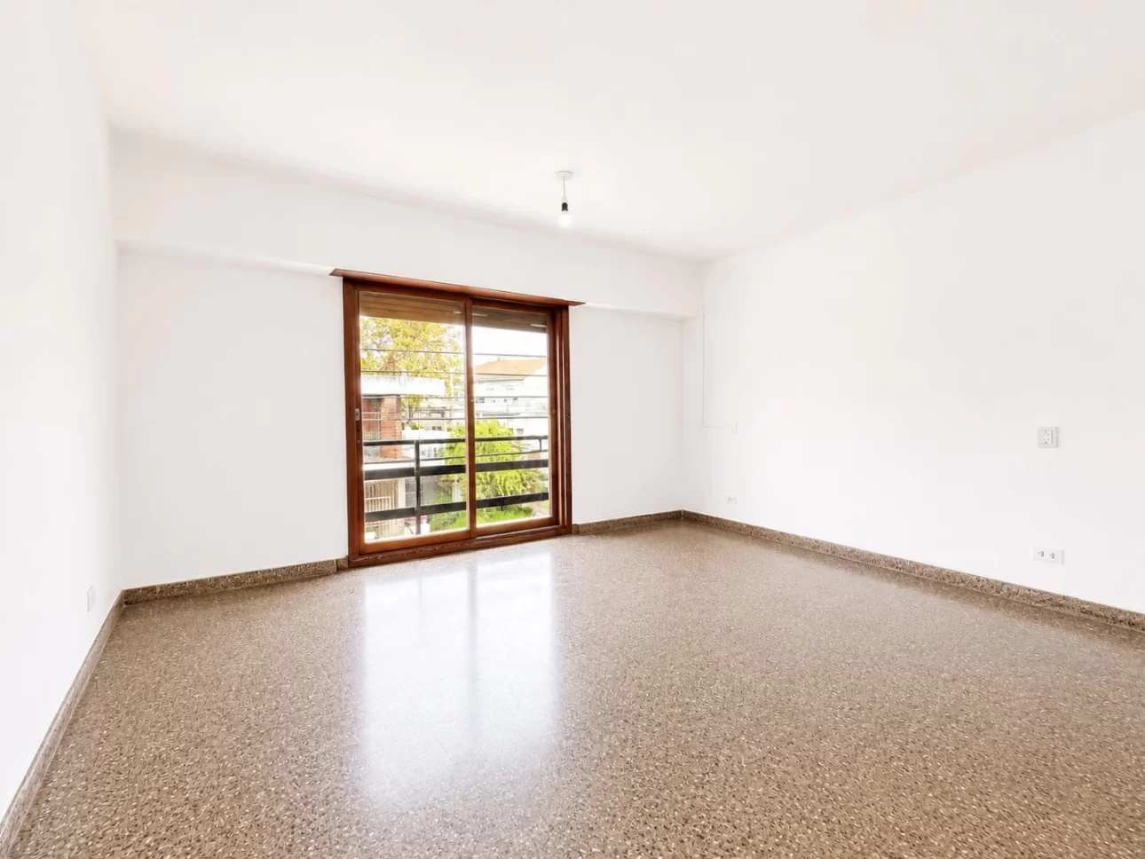 Departamento de 1 ambiente con balcon