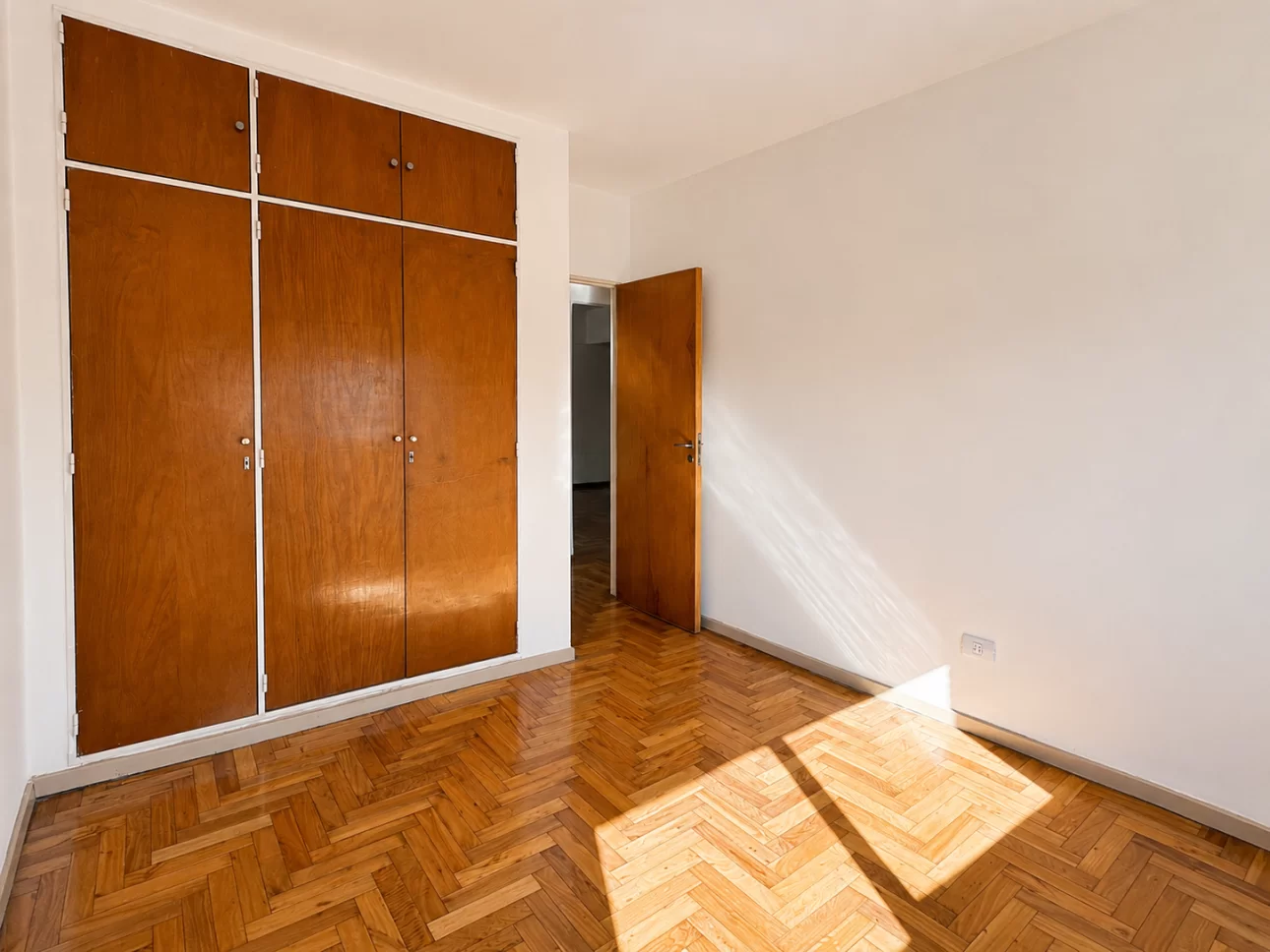 Departamento de 4 ambientes con balcon