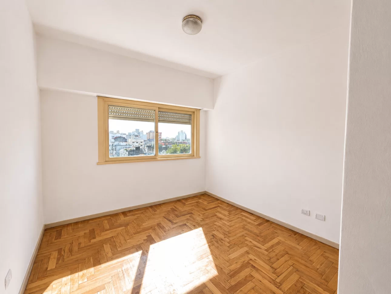 Departamento de 4 ambientes con balcon