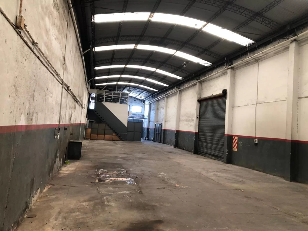 Galpon 560 m² en Alquiler en Villa Ballester
