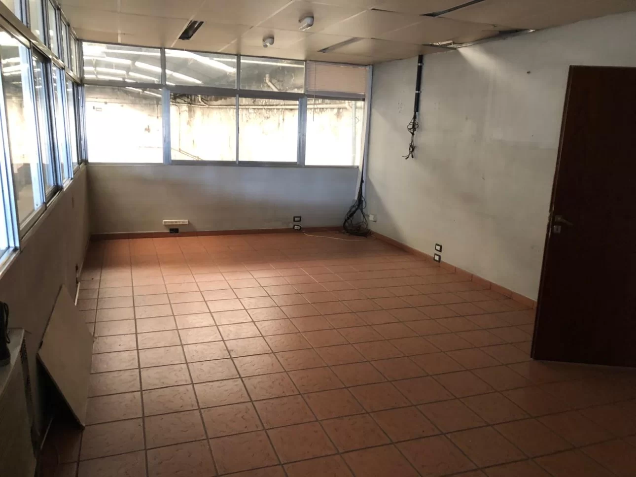 Galpon 560 m² en Alquiler en Villa Ballester