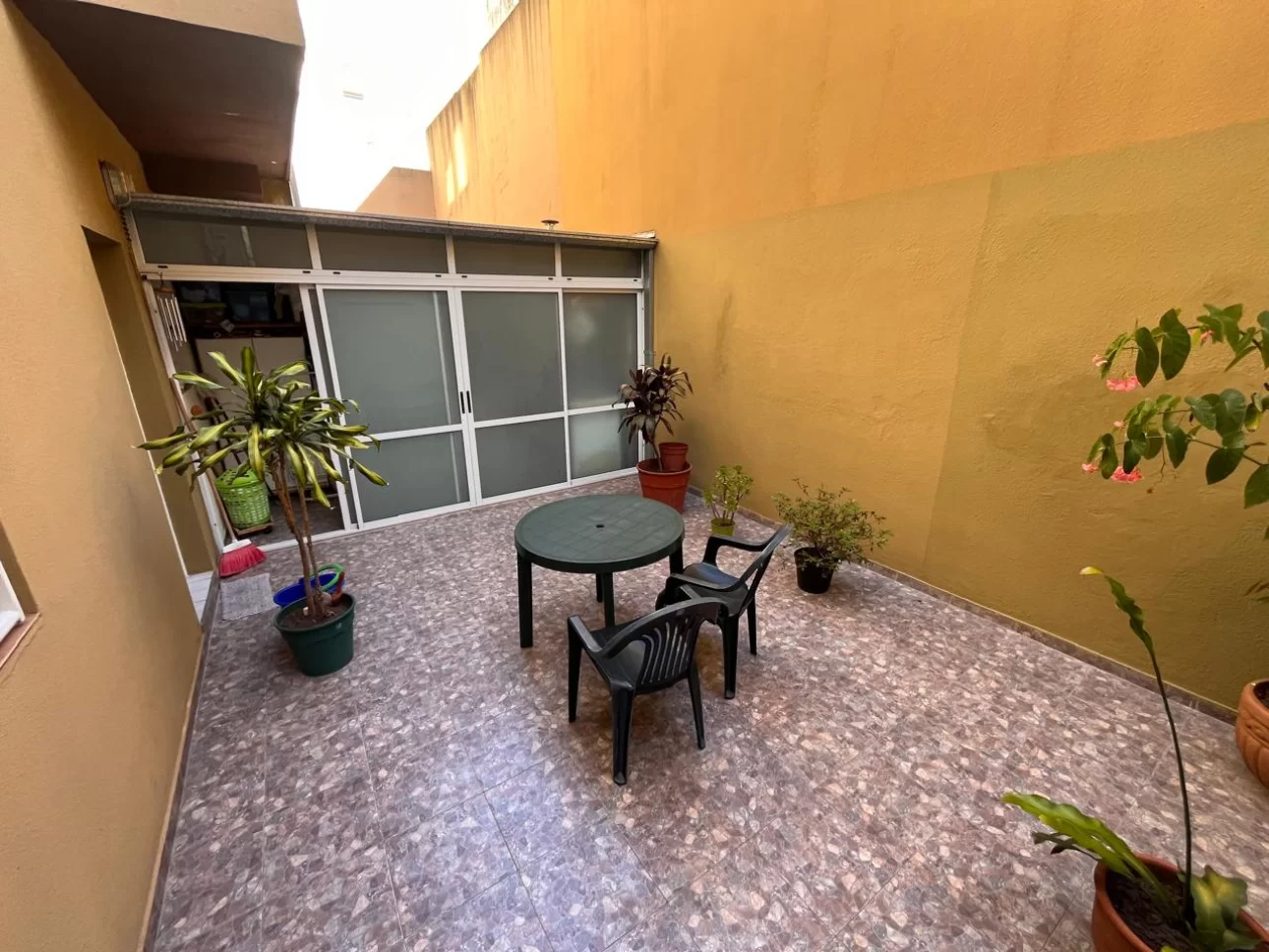 Venta- Depto 3 amb con patio y garage.  Malaver