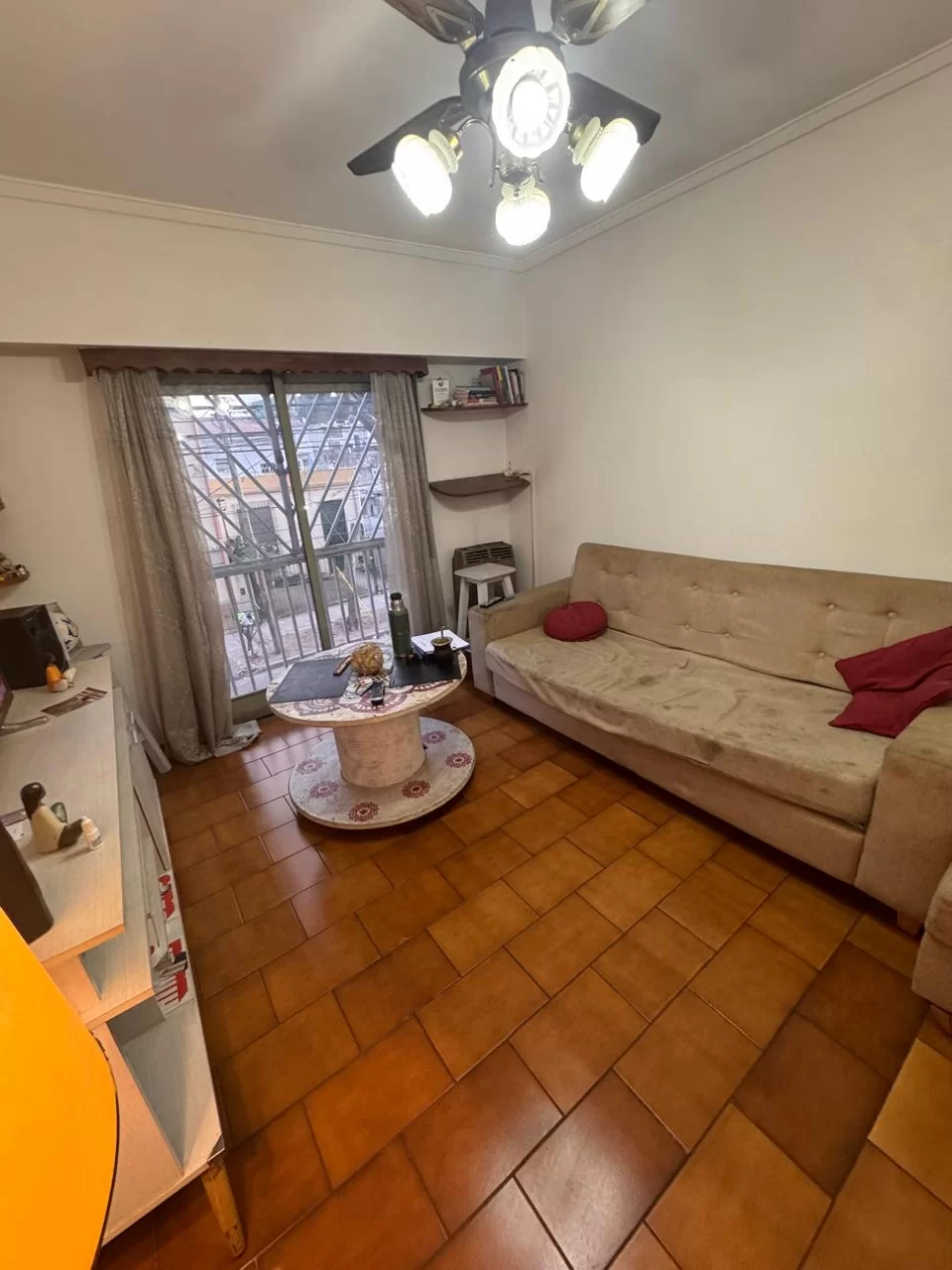 Venta de depto 3 amb con cchera - San Andres.