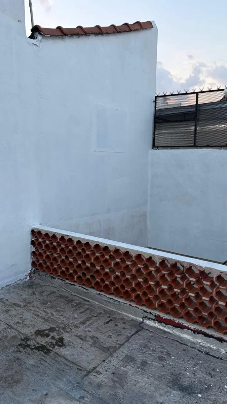 SE ALQUILA PROPIEDAD 3 AMBIENTES EN VILLA LUZURIAGA