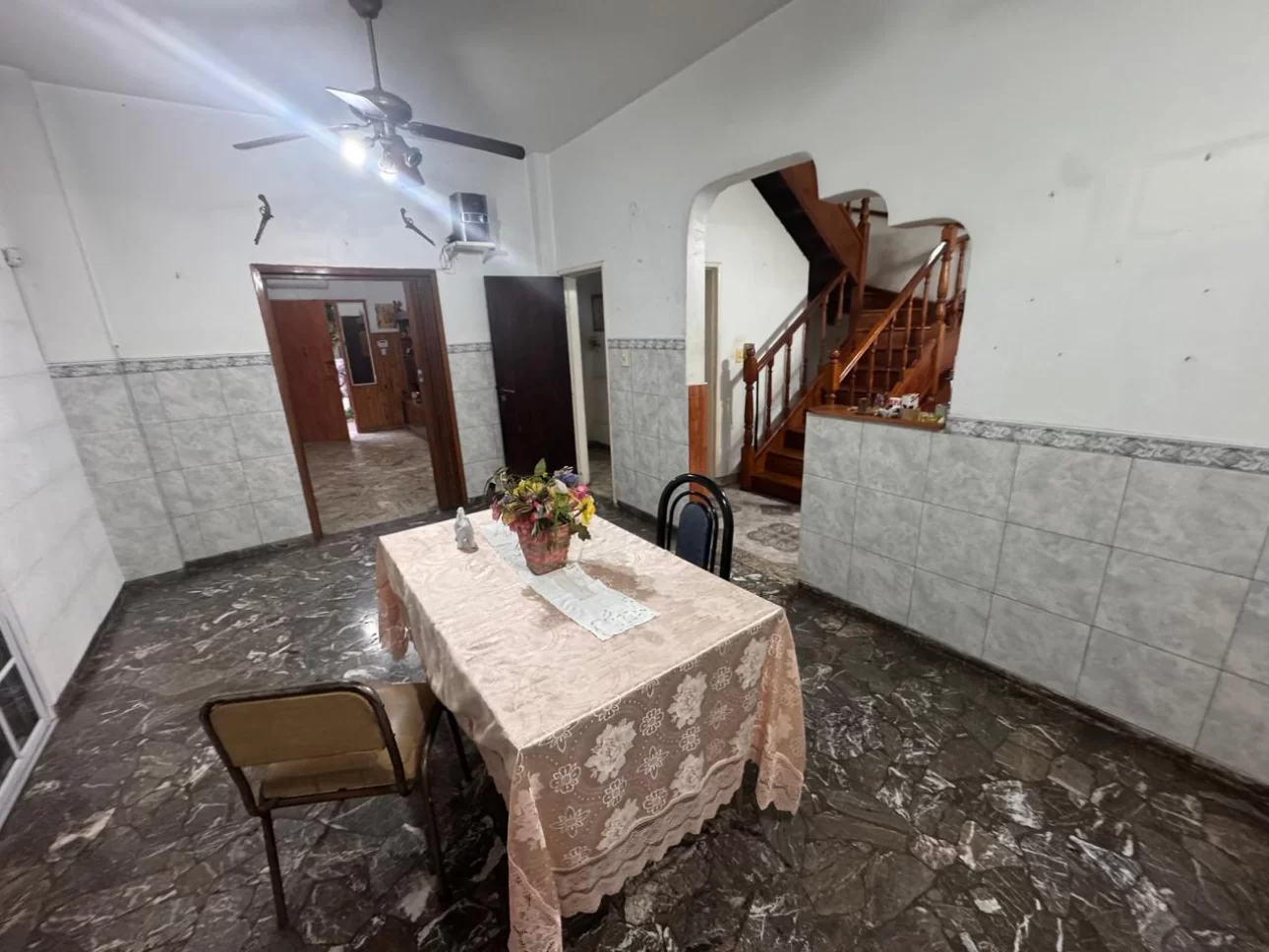 Casa en Venta - 8 amb  con parque y piscina. Villa Libertad