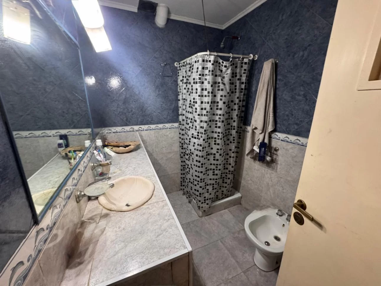 Venta de PH  en planta alta, con terraza - San vicente 2659