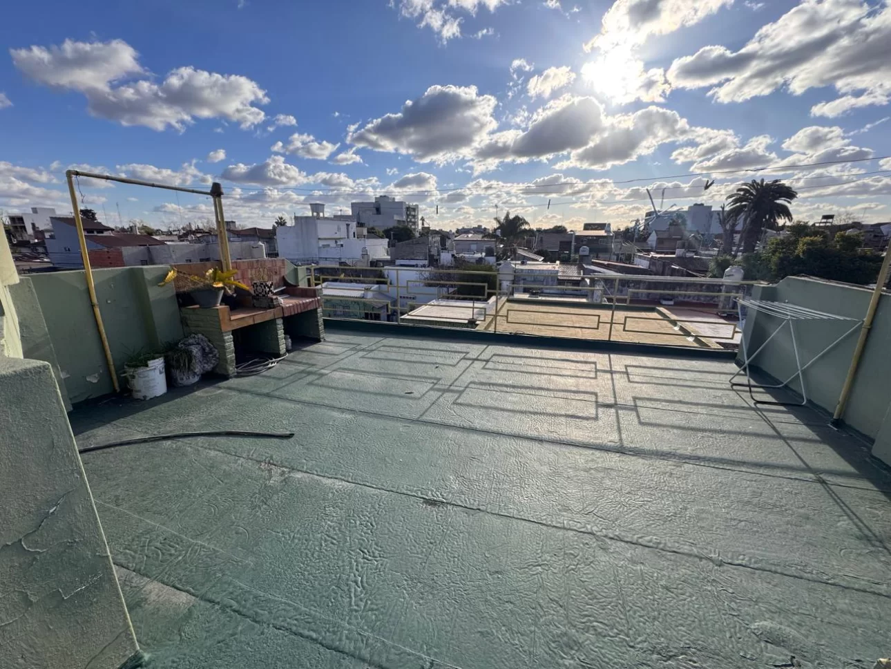 Venta de PH  en planta alta, con terraza - San vicente 2659