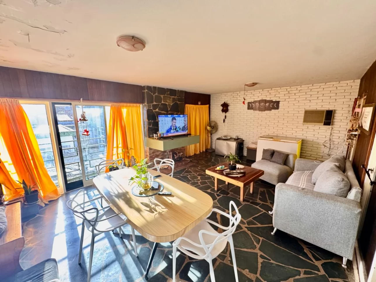 Venta de PH  en planta alta, con terraza - San vicente 2659