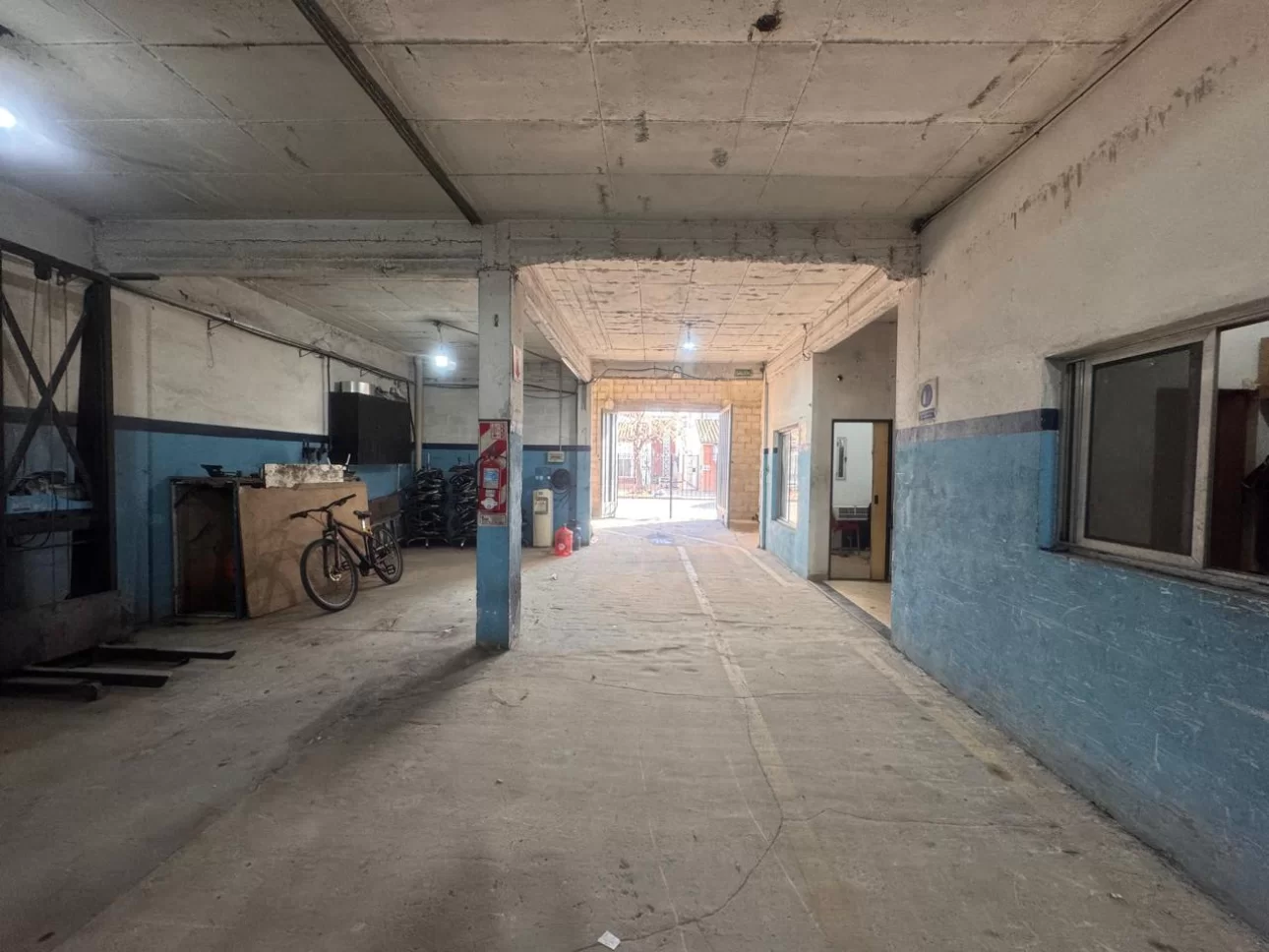 Importante Galpón 825 m² en Zona Estratégica