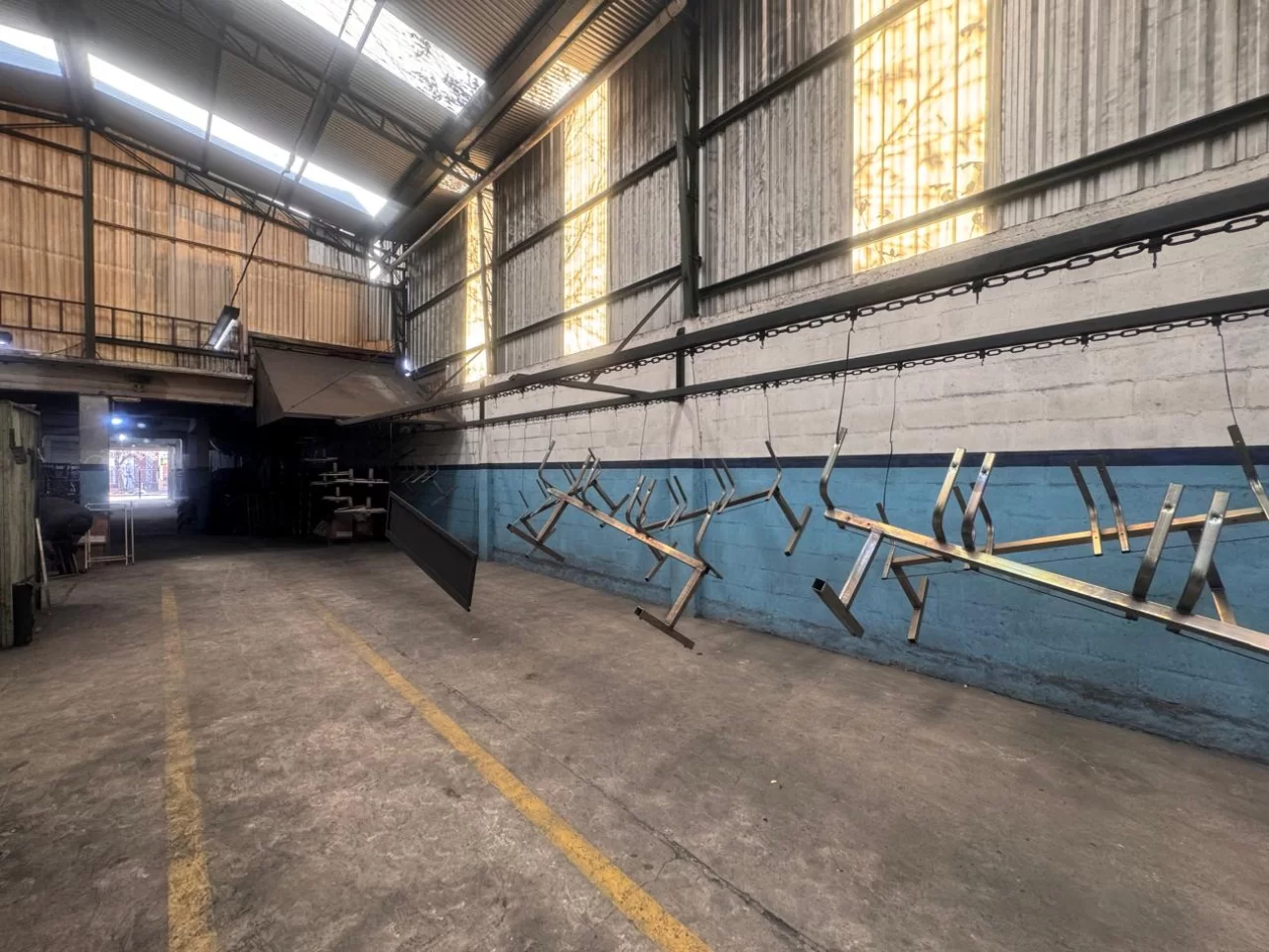 Importante Galpón 825 m² en Zona Estratégica