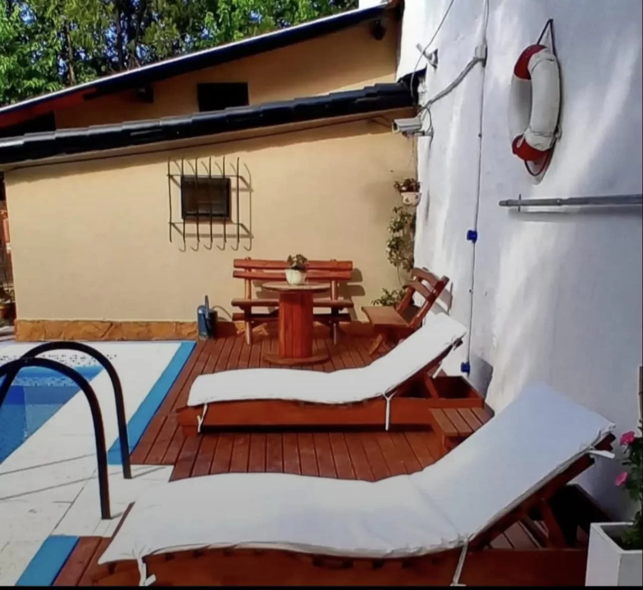 SE VENDE EXCELENTE CASAQUINTA EN VILLA LUZURIAGA