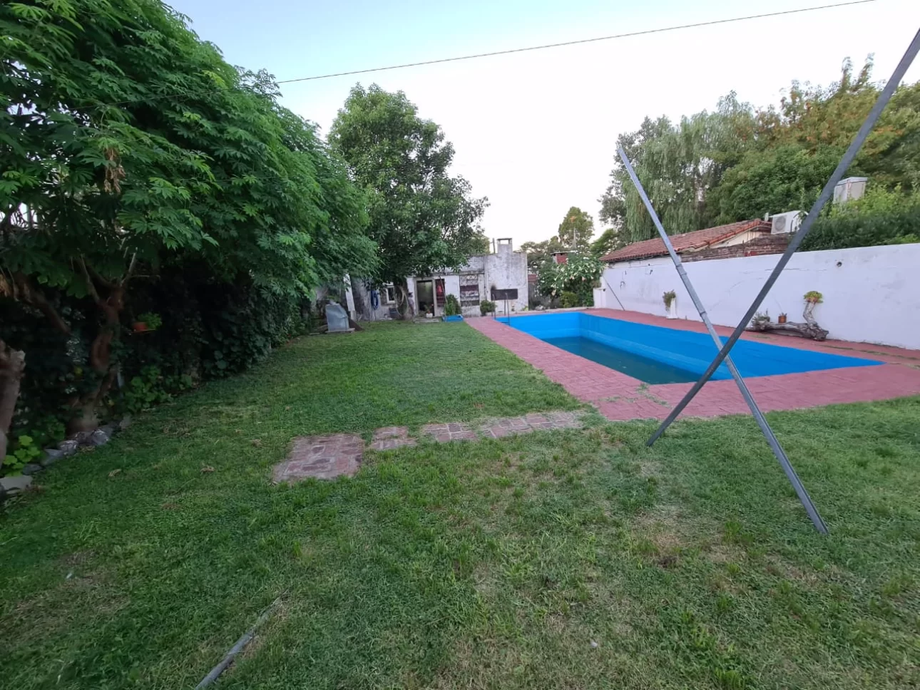 Casa a 2 cuadras de la Estacion de Glew sobre Sastre
