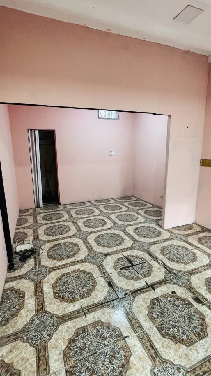 ALQUILER DE LOCAL -SANTOS LUGARES`-