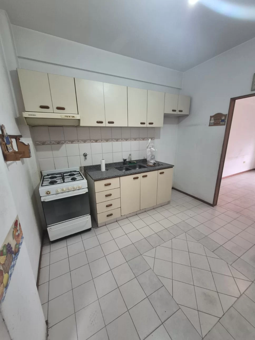 SE VENDE DPTO 3 AMBIENTES EN TAPIALES