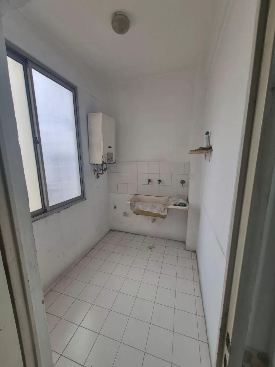 SE VENDE DPTO 3 AMBIENTES EN TAPIALES